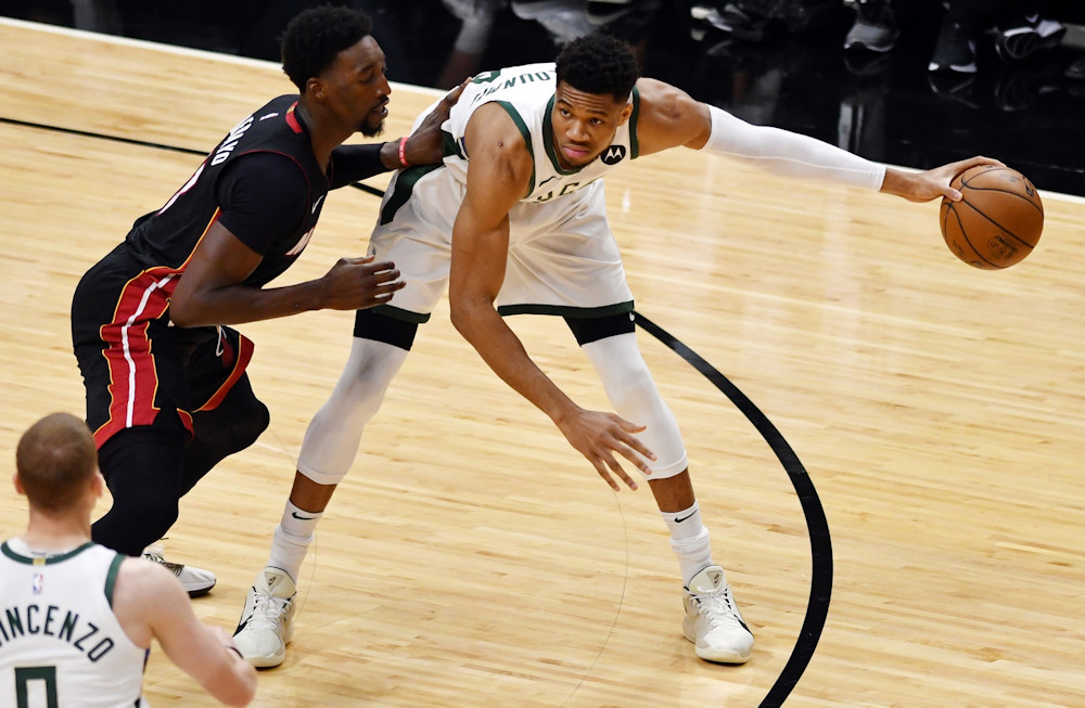 Pronostic NBA GRATUIT Miami Heat Milwaukee Bucks Playoffs